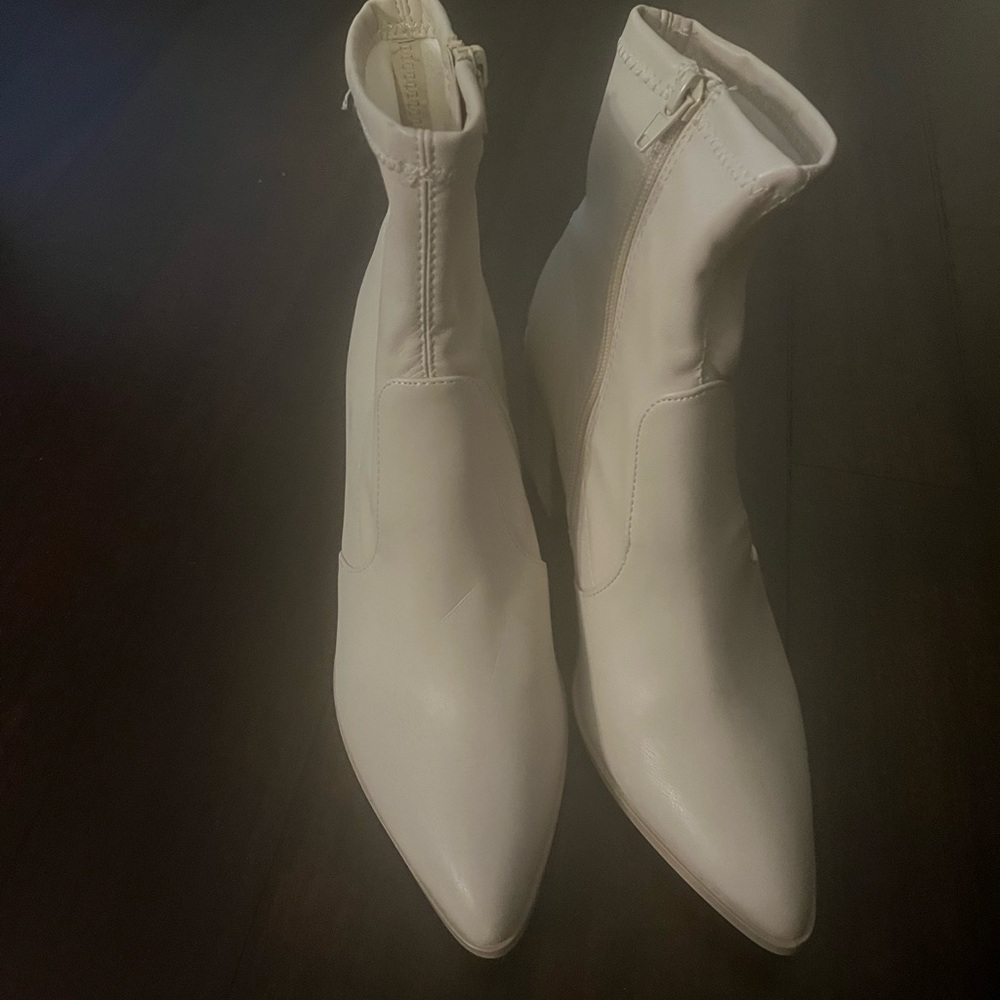 Steve Madden Cream/off white ankle boots